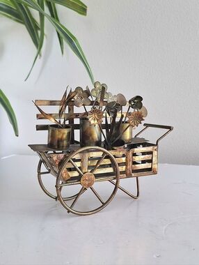 Garden-themed decoration